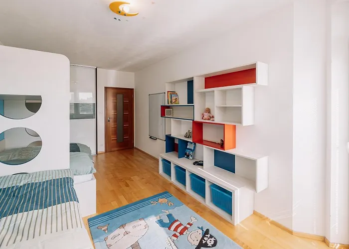 Appartamento Family Parking Slot Included! Bratislava