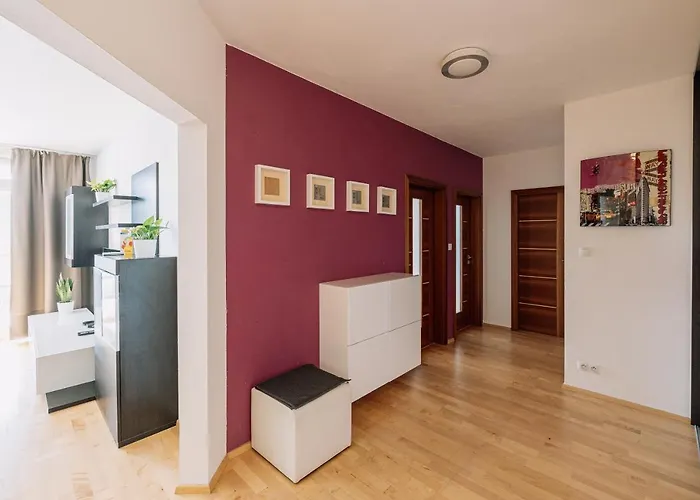 Appartamento Family Parking Slot Included! Bratislava