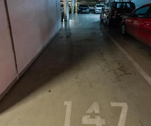 Family Parking Slot Included! Appartamento Bratislava