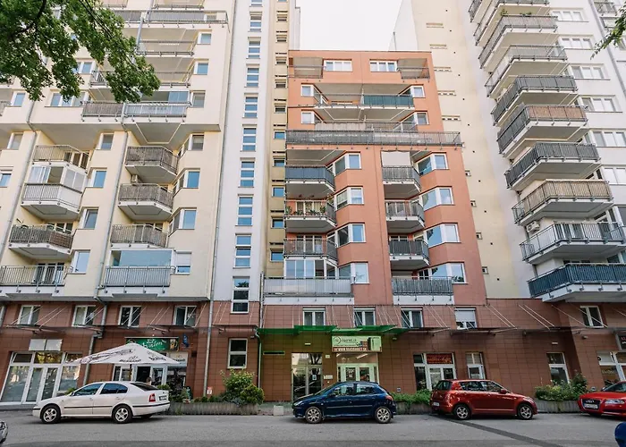 Family Parking Slot Included! Bratislava